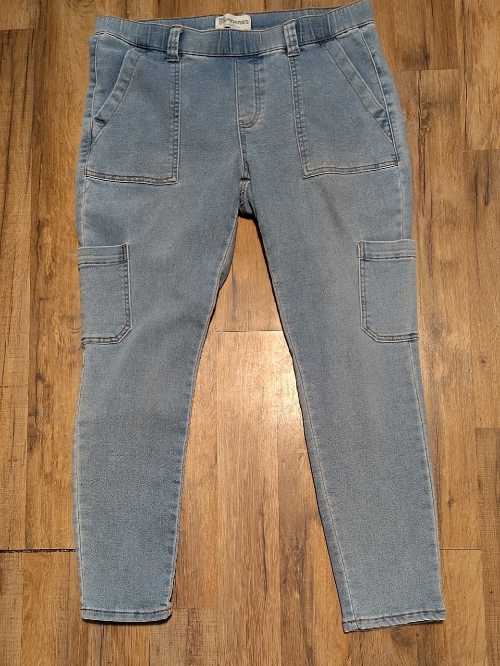 No Boundaries Light Wash Denim Cargo Skinny Joggers